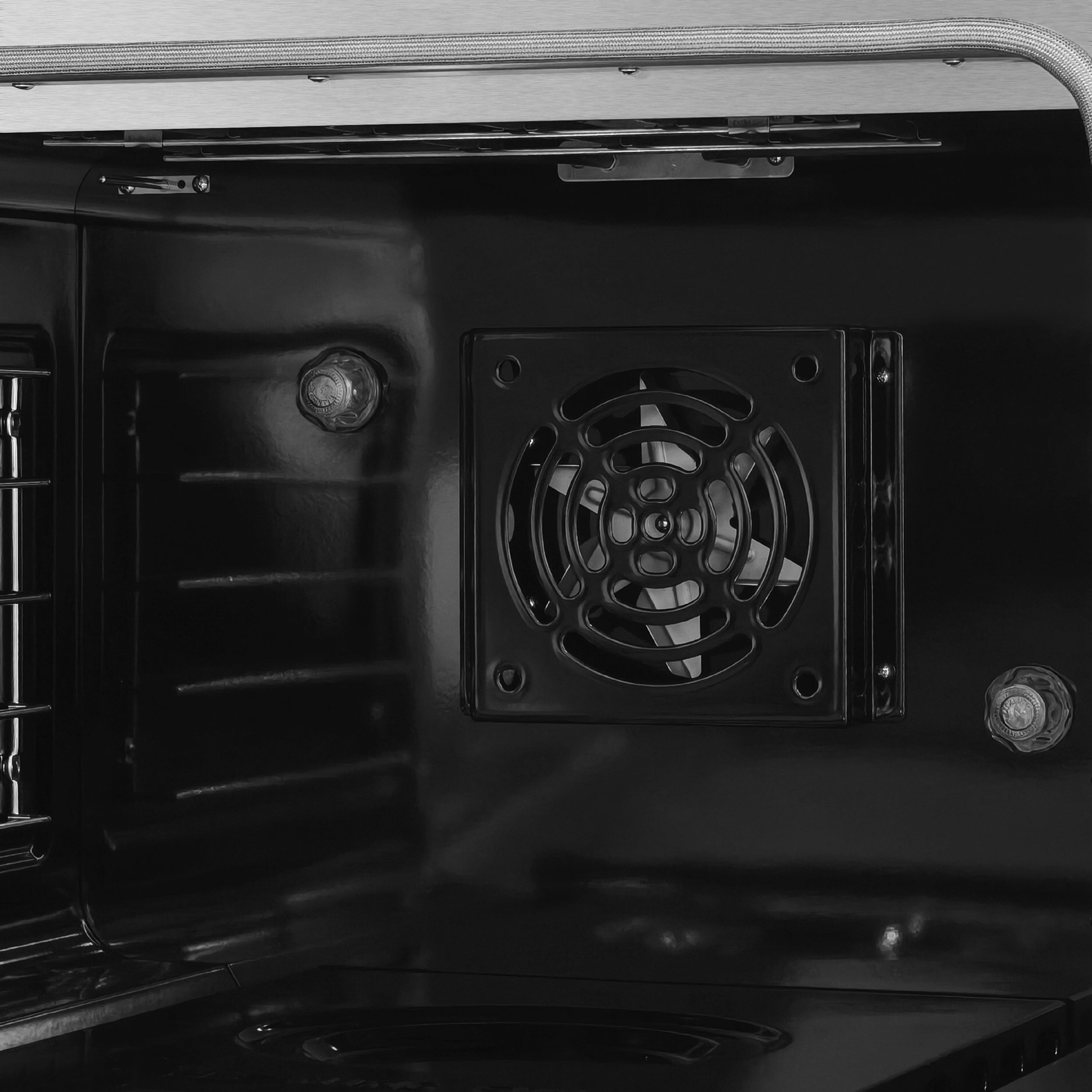 Valente 48" Dual Fuel Range in Black, 8 Sealed Burners, 94 000 BTU Cooktop Output, 6.7 Cu.Ft. Double Oven, Telescopic Racks