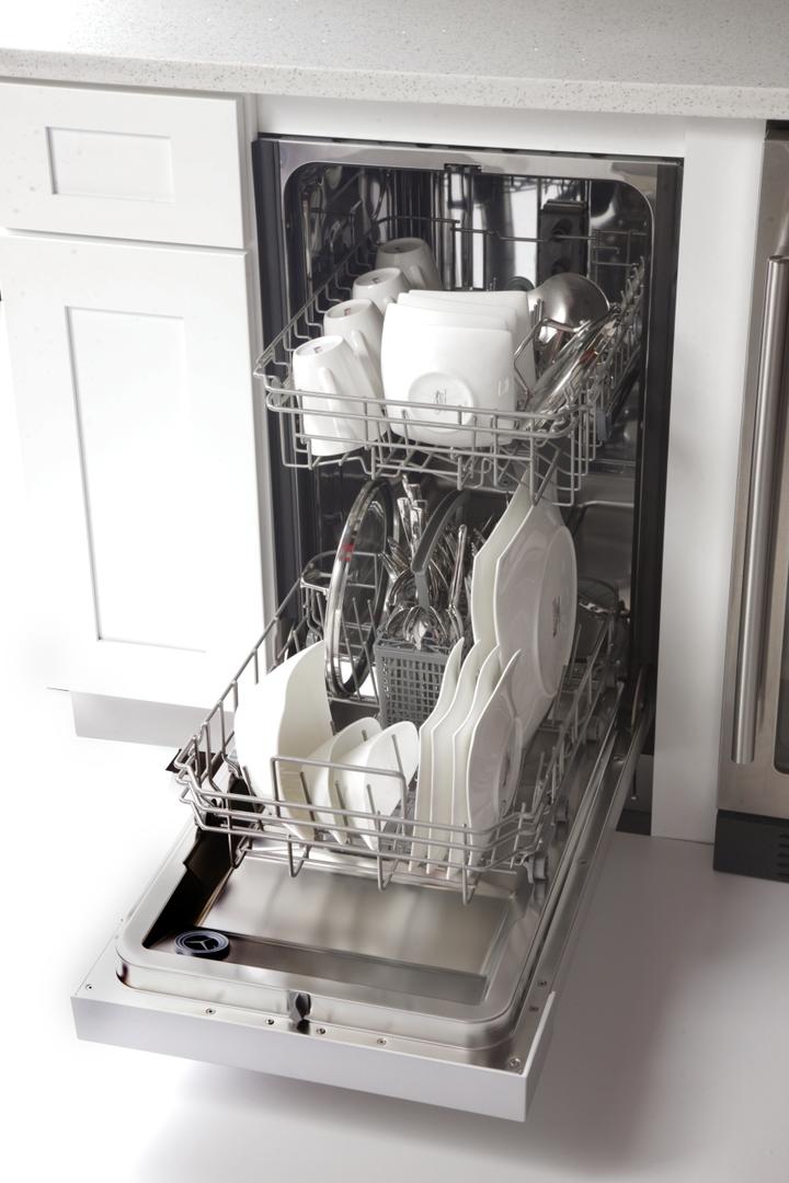 Kucht Professional 18 in. Front Control Dishwasher K7740D - image 5