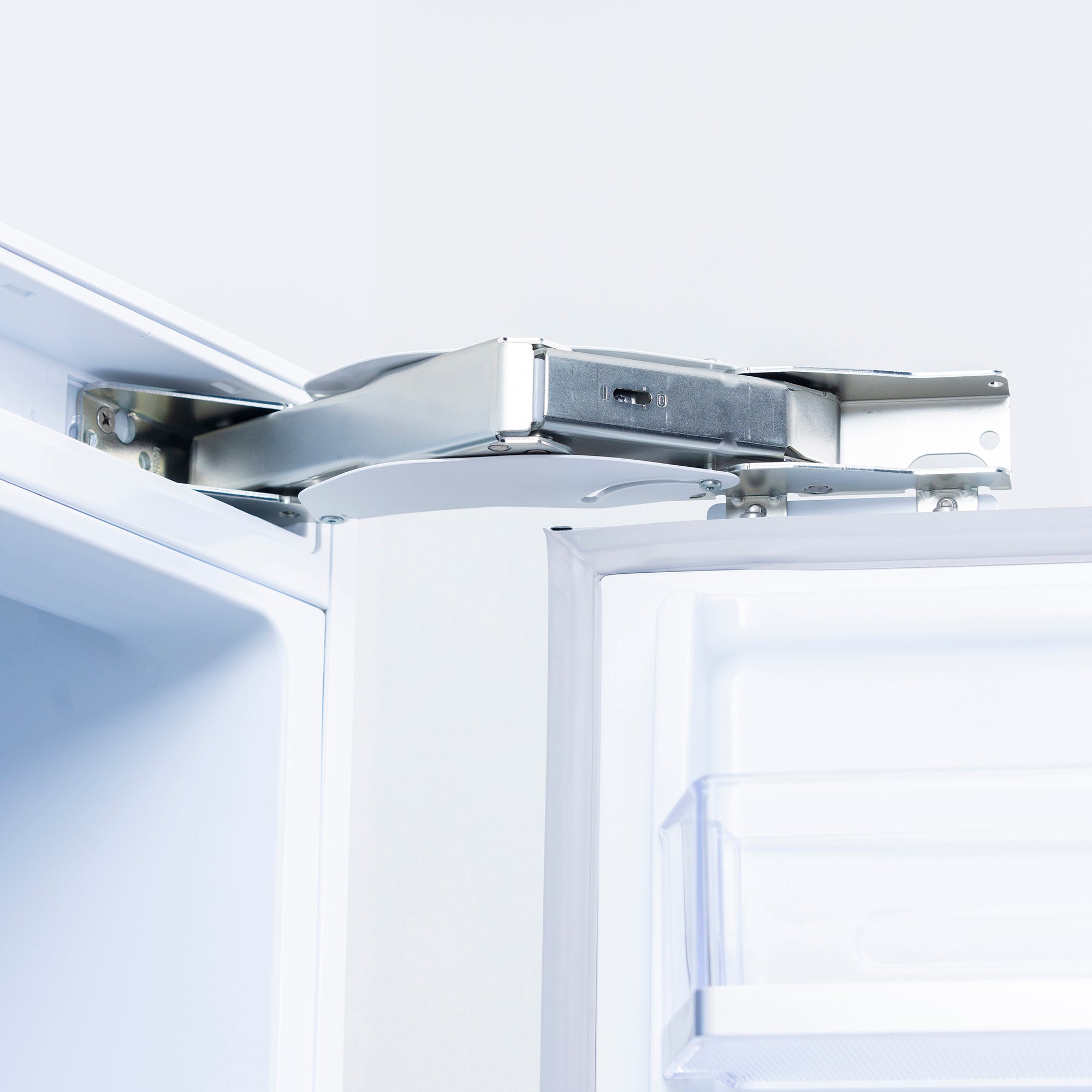 Kucht Professional 24 in. Built-In Refrigerator in Custom Panel Ready KR240TR - image 3