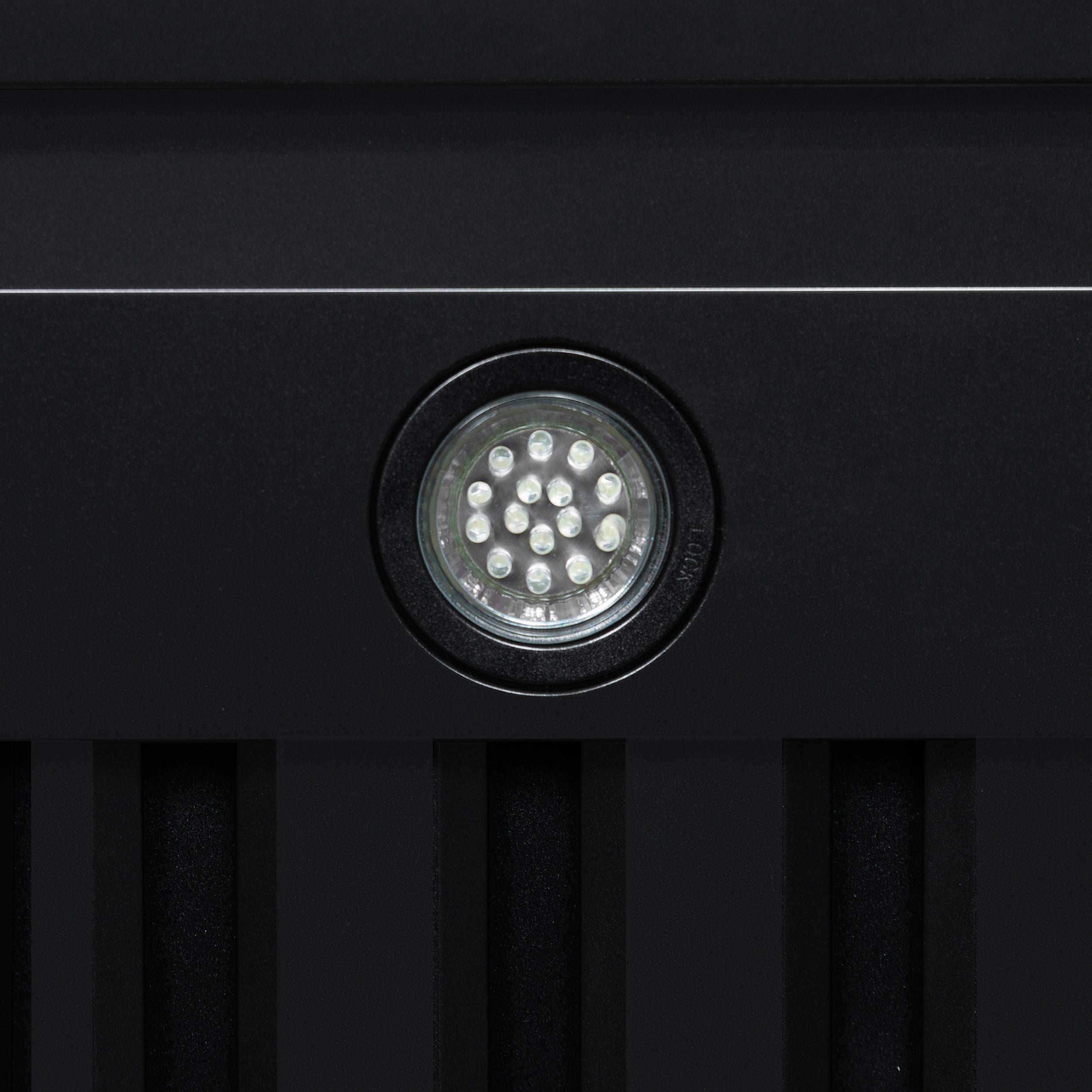 Valente 48" Range Hood in Black with 304 CFM, 3 speeds, Dishwasher safe Baffle filters, LED Lights and Remote Control